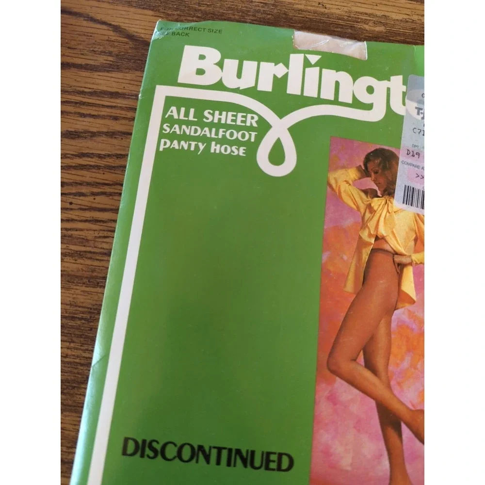 NOS New Vintage Burlington Sheer Pantyhose Sandalfoot‎ Off White Medium